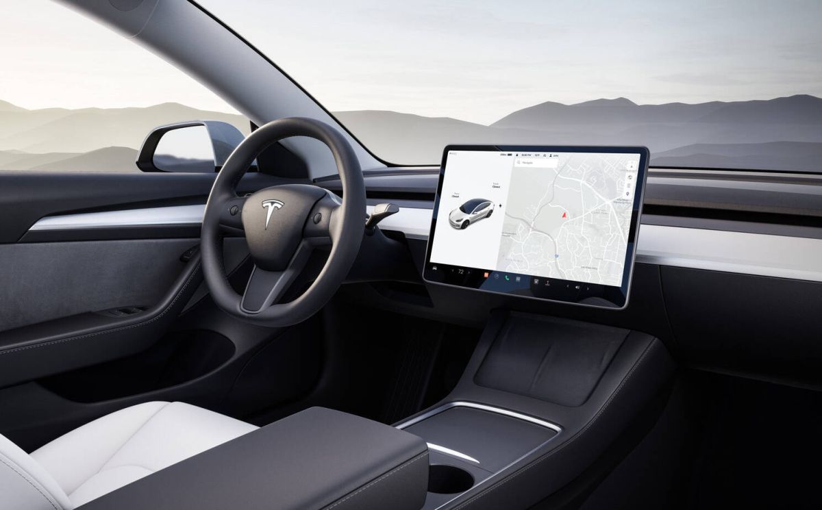 tesla robotaxi octobre